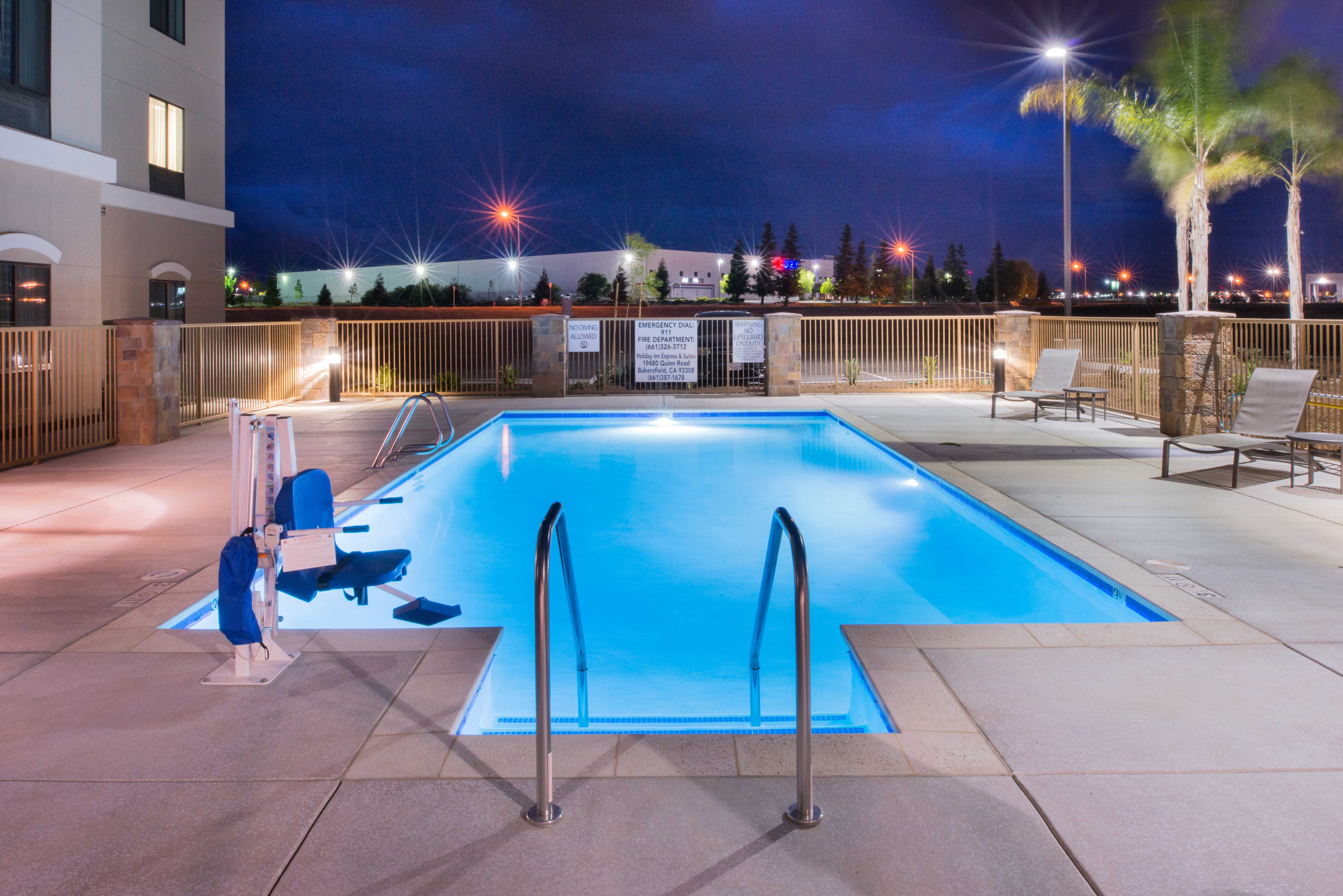Unwind in our heated swimming pool at our North Bakersfield hotel!