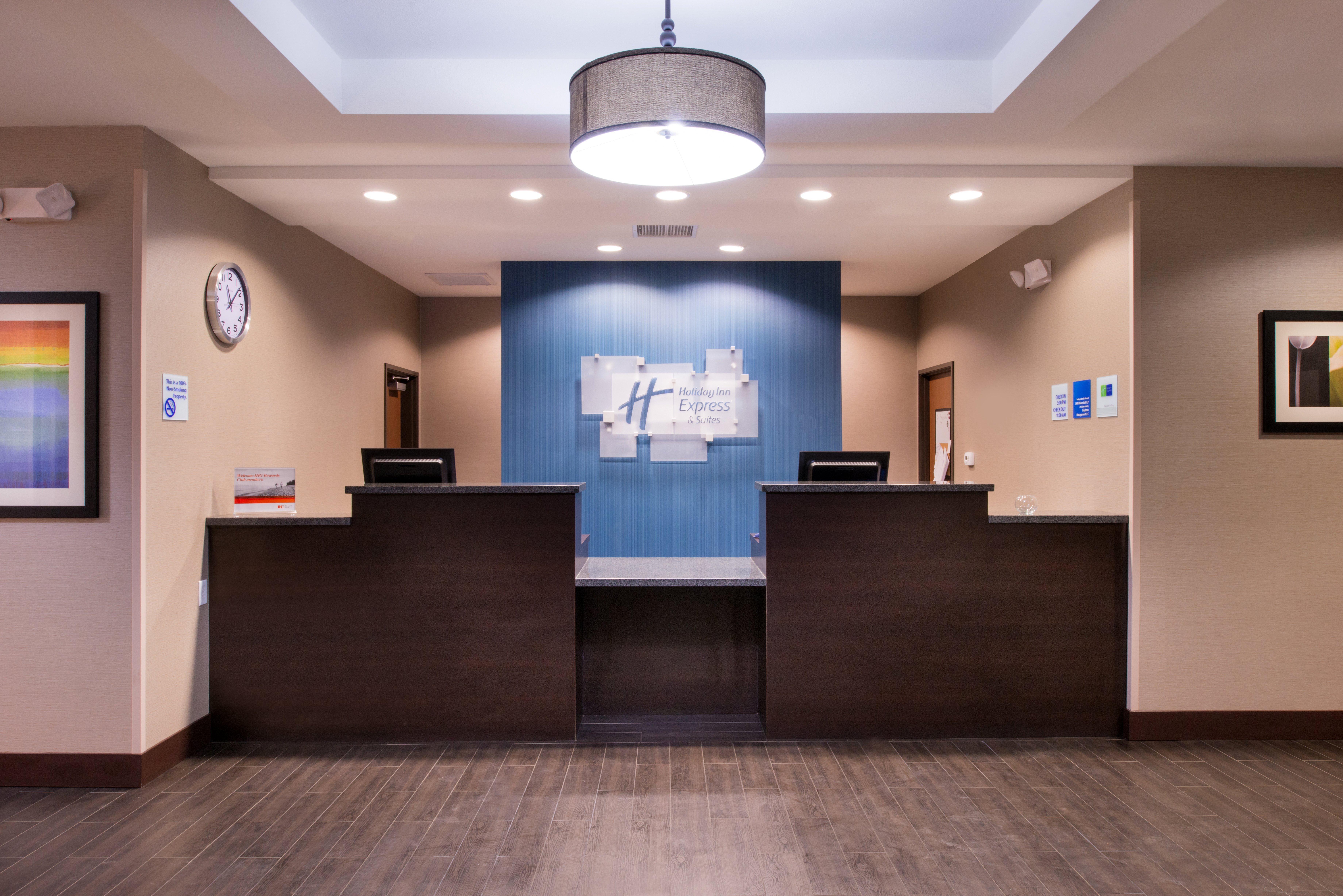 A warm welcome awaits you at our Bakersfield Airport (BFL) hotel!