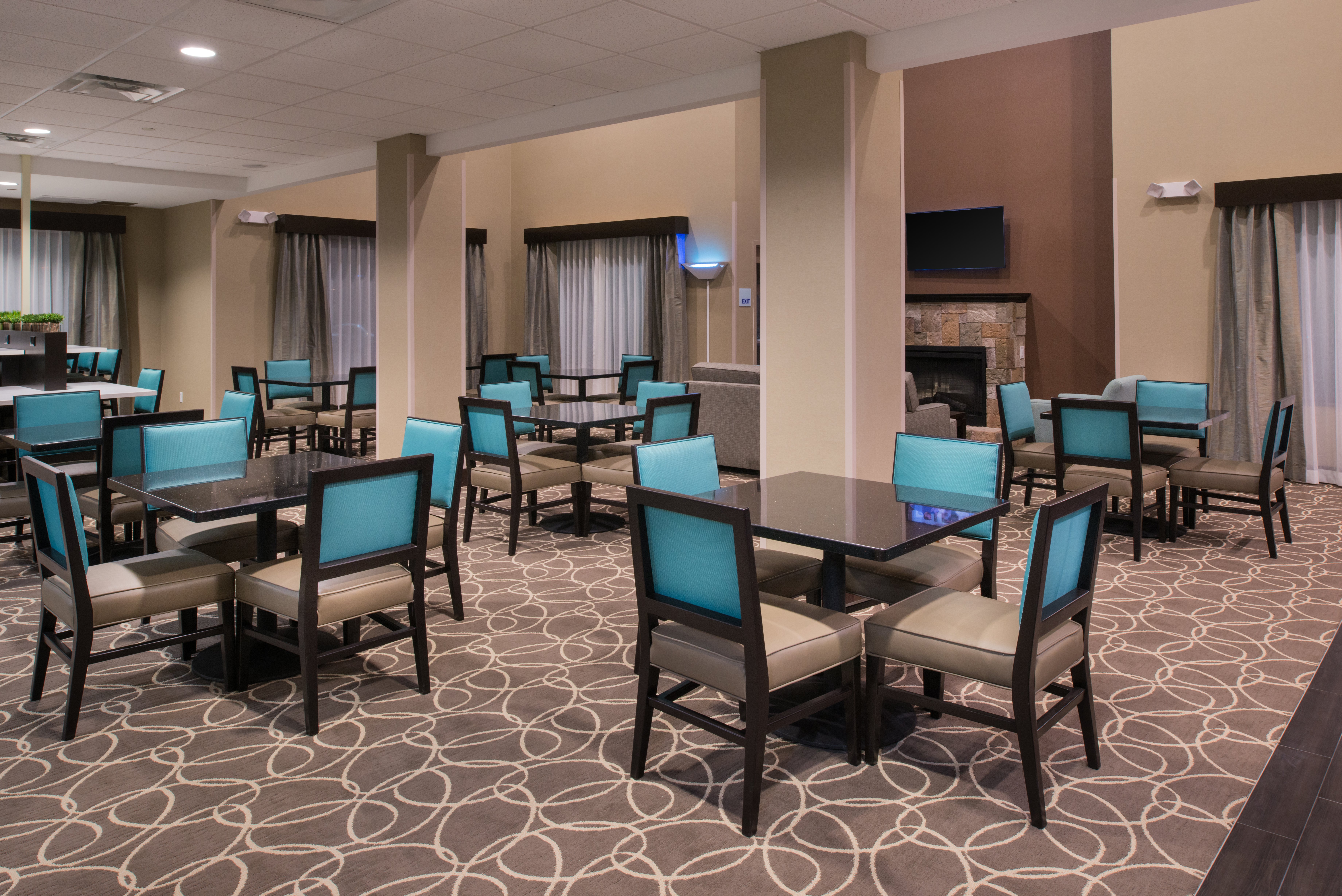Sip a cup of Smart Roast coffee in our new Bakersfield hotel!