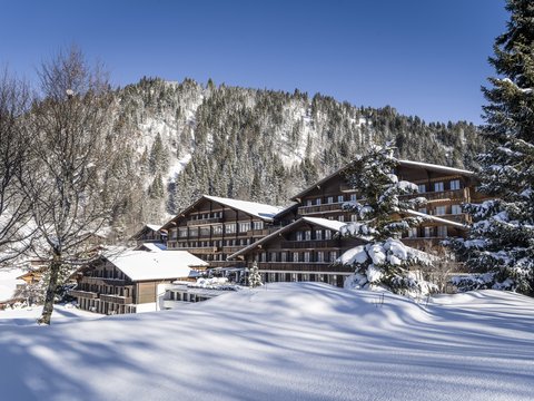 HUUS GSTAAD HOTEL - Main Photo