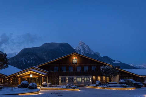 HUUS GSTAAD HOTEL - Photo 7