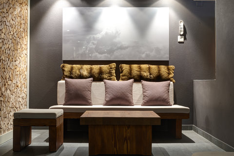 HUUS GSTAAD HOTEL - Photo 22