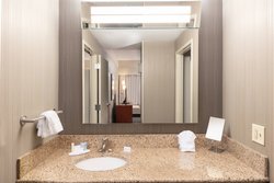  - Courtyard by Marriott Hotel Downtown Greenville