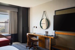  - Renaissance Philadelphia Downtown Hotel - I-95, Exit 22