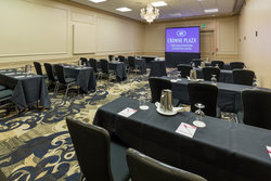  - Crowne Plaza Hotel Oregon Convention Center Portland - I-5, Exit 302A