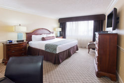  - Crowne Plaza Hotel Oregon Convention Center Portland - I-5, Exit 302A