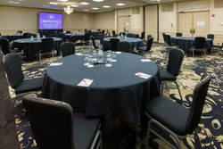  - Crowne Plaza Hotel Oregon Convention Center Portland - I-5, Exit 302A