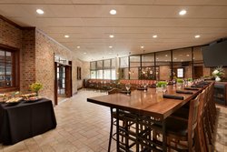  - Crowne Plaza Hotel Auburn Hills - I-75, Exit 79