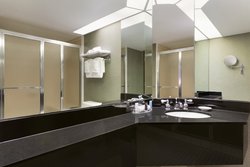  - Crowne Plaza Hotel Auburn Hills - I-75, Exit 79