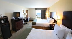  - Holiday Inn Express St Ignace - I-75, Exit 344