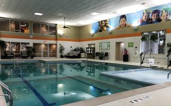  - Holiday Inn & Suites Carol Stream