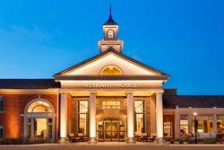  - Reikart House Hotel Amherst - I-290, Exit 7