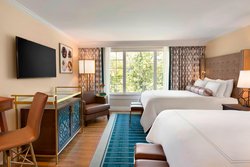  - Reikart House Hotel Amherst - I-290, Exit 7