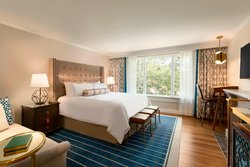  - Reikart House Hotel Amherst - I-290, Exit 7