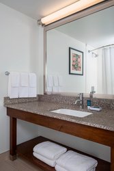  - Four Points by Sheraton Hotel Buffalo Grove