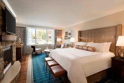  - Reikart House Hotel Amherst - I-290, Exit 7