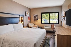  - Four Points by Sheraton Hotel Airport Salt Lake City - I-80, Exit 113