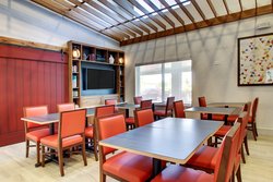  - Holiday Inn Express & Suites Aurora