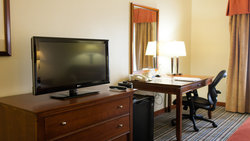  - Holiday Inn Express & Suites Turlock - CA 99, Exit 215