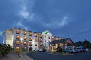 Holiday Inn Express Suites Newport OR See Discounts   ONPOR 4063621218 F 