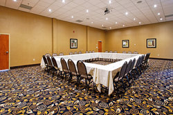  - Holiday Inn Batesville - I-55, Exit 243