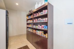  - Holiday Inn Express Howe - I-80 & I-90, Exit 121