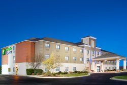  - Holiday Inn Express Howe - I-80 & I-90, Exit 121