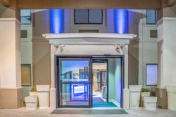  - Holiday Inn Express Howe - I-80 & I-90, Exit 121