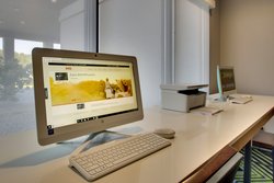  - Holiday Inn Express & Suites Horse Cave - I-65, Exit 58