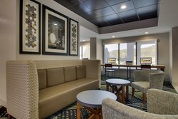  - Holiday Inn Express & Suites Horse Cave - I-65, Exit 58