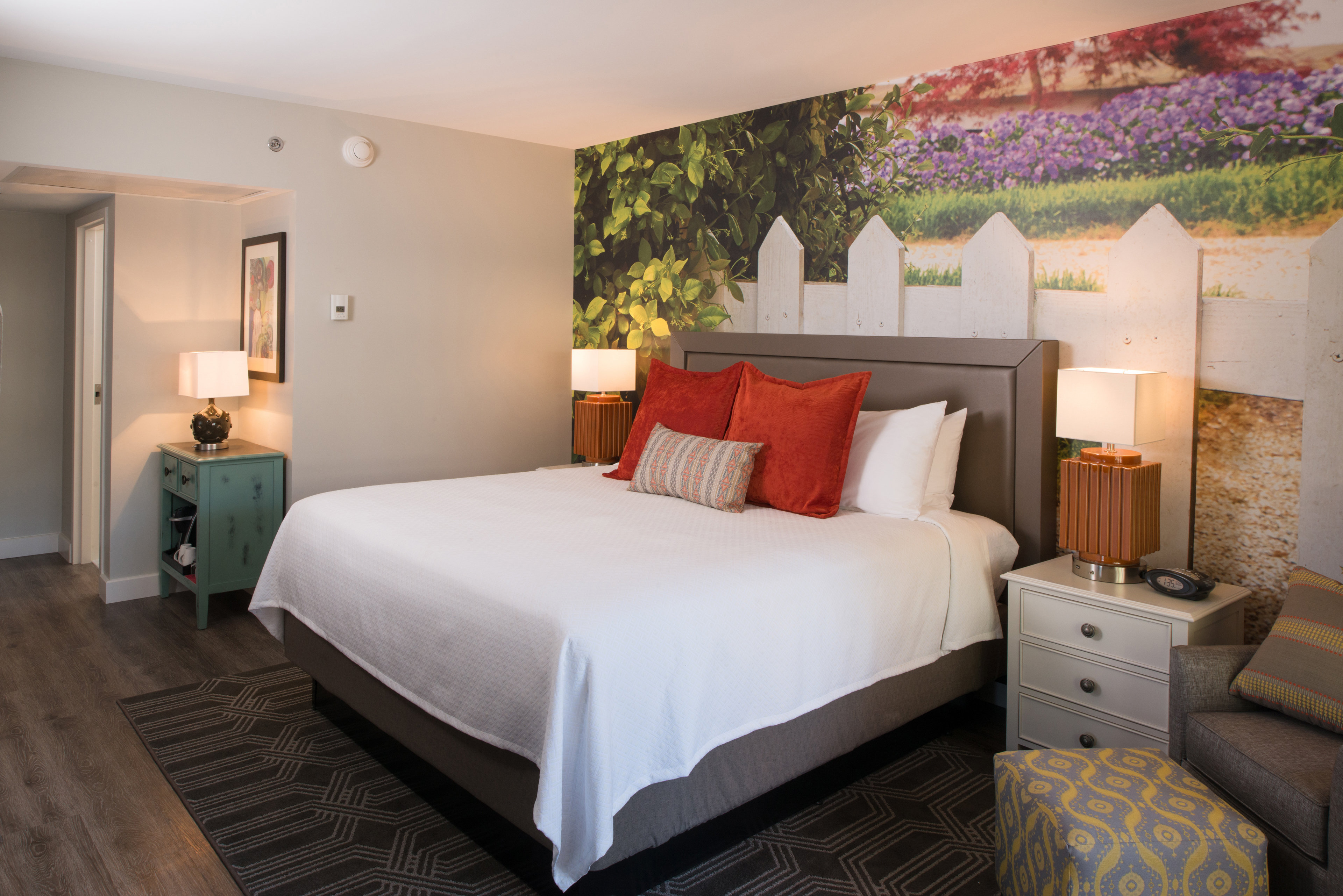 Hotel Indigo Atlanta - Vinings Guest Room