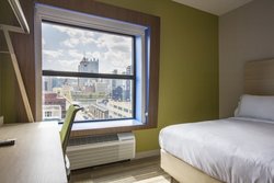  - Holiday Inn Express & Suites North Shore Pittsburgh