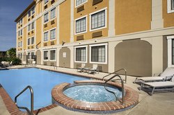  - Holiday Inn Express & Suites Market San Antonio - I-10 & I-35, Exit 155B