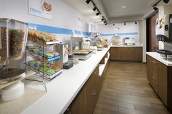  - Holiday Inn Express & Suites Market San Antonio - I-10 & I-35, Exit 155B