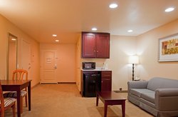  - Holiday Inn Express & Suites Hawthorne
