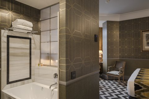 HERITAGE MADRID HOTEL - Photo 12