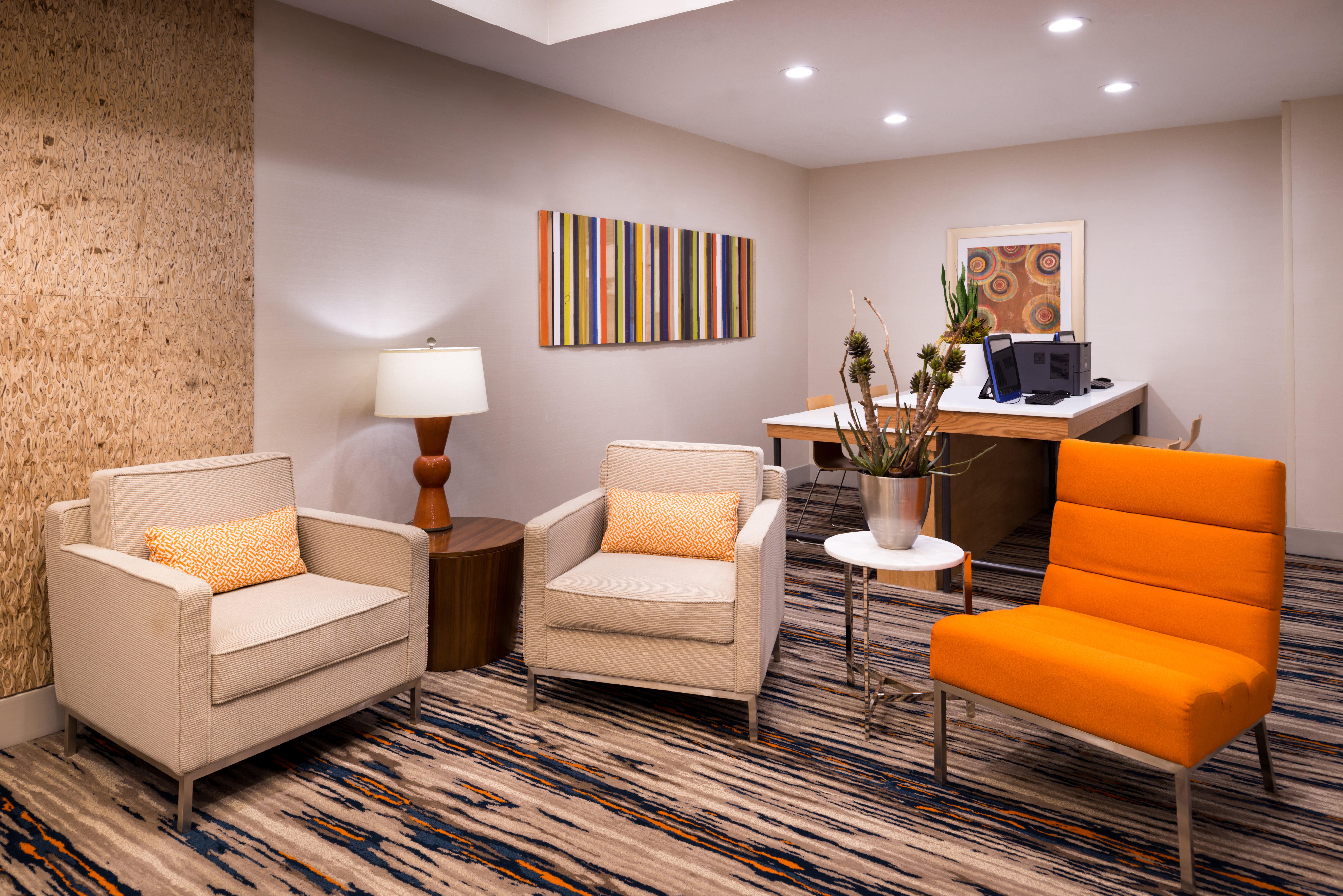 Lobby Sitting Area - enjoy free internet and business center.
