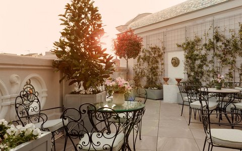 HERITAGE MADRID HOTEL - Photo 25