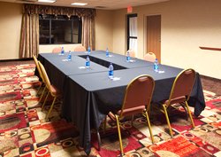  - Holiday Inn Express & Suites Bowling Green - I-75, Exit 181