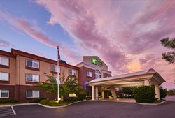  - Holiday Inn Express & Suites Central Point - I-5, Exit 33