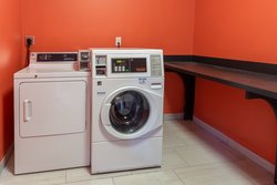  - Holiday Inn Express Southeast Indianapolis - I-74 & I-465, Exit 52