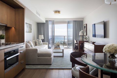 THE RITZ-CARLTON RESIDENCES, WAIKIKI BEACH - Photo 2