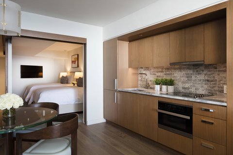 THE RITZ-CARLTON RESIDENCES, WAIKIKI BEACH - Photo 3