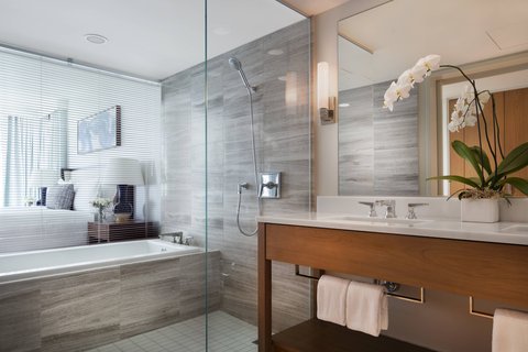 THE RITZ-CARLTON RESIDENCES, WAIKIKI BEACH - Photo 10