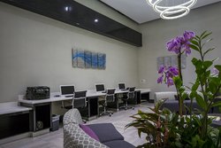  - Holiday Inn Downtown Houston