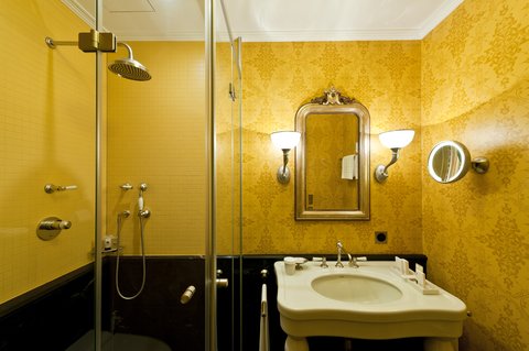 GRAND HOTEL LES TROIS ROIS - Photo 44