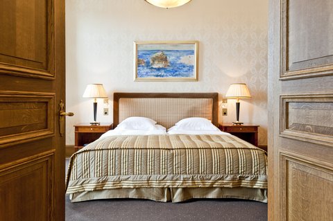 GRAND HOTEL LES TROIS ROIS - Photo 47