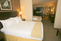  - Holiday Inn Express & Suites Chula Vista - I-5, Exit 8B
