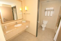  - Holiday Inn Express & Suites Chula Vista - I-5, Exit 8B