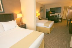  - Holiday Inn Express & Suites Chula Vista - I-5, Exit 8B
